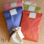 Emballage cadeau du bracelet en pierre naturelle roulée