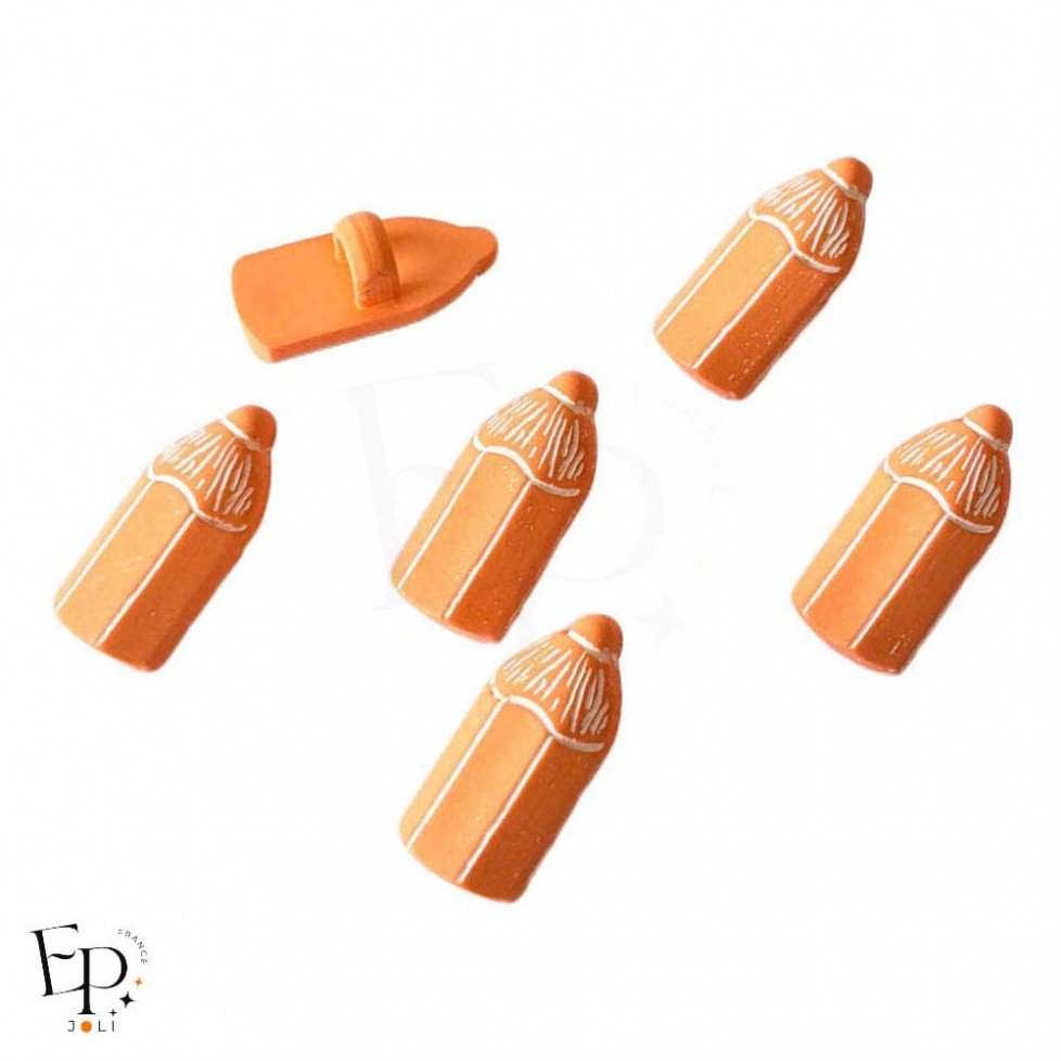 Bouton original en forme de crayon orange, en matière synthétique, 15 mm, avec une fixation à queue pour les vêtements enfants Bouton original en forme de crayon orange, en matière synthétique, 15 mm, avec une fixation à queue pour les vêtements enfants