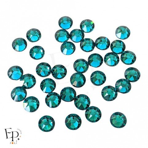 Strass Swarovski thermocollants Blue Zircon SS34 7 mm pour vêtements et customisation textile