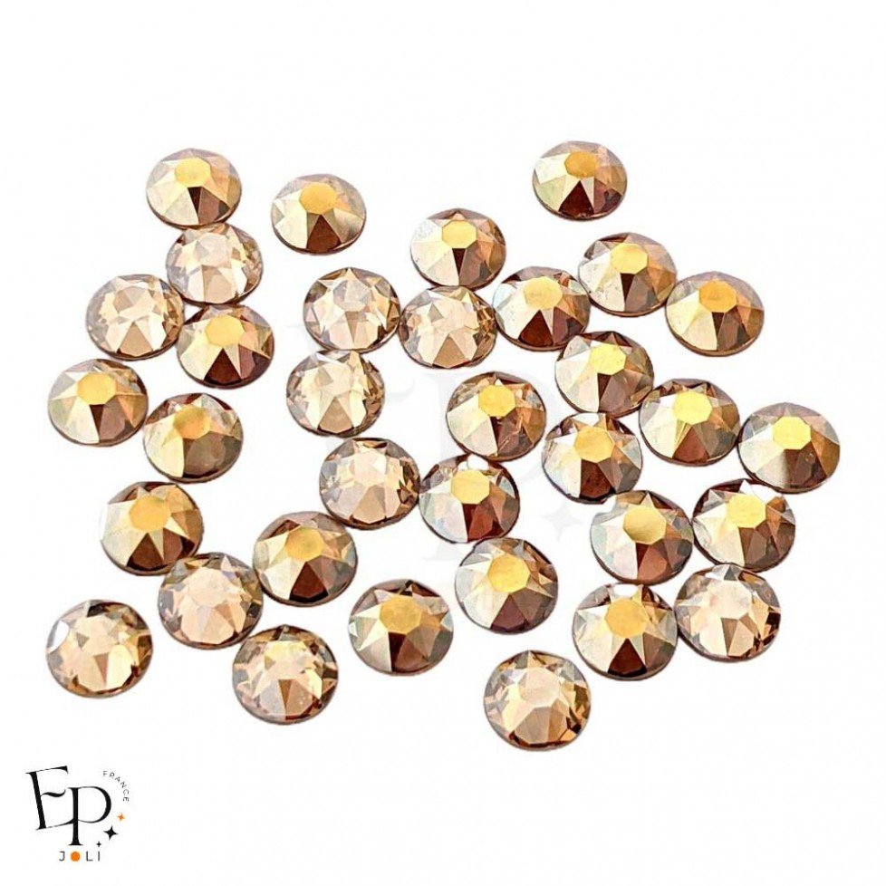 Strass Swarovski Crystal Metallic Sunshine 7 mm – jaune doré éclatant et métallique Strass Swarovski Crystal Metallic Sunshine 7 mm – jaune doré éclatant et métallique