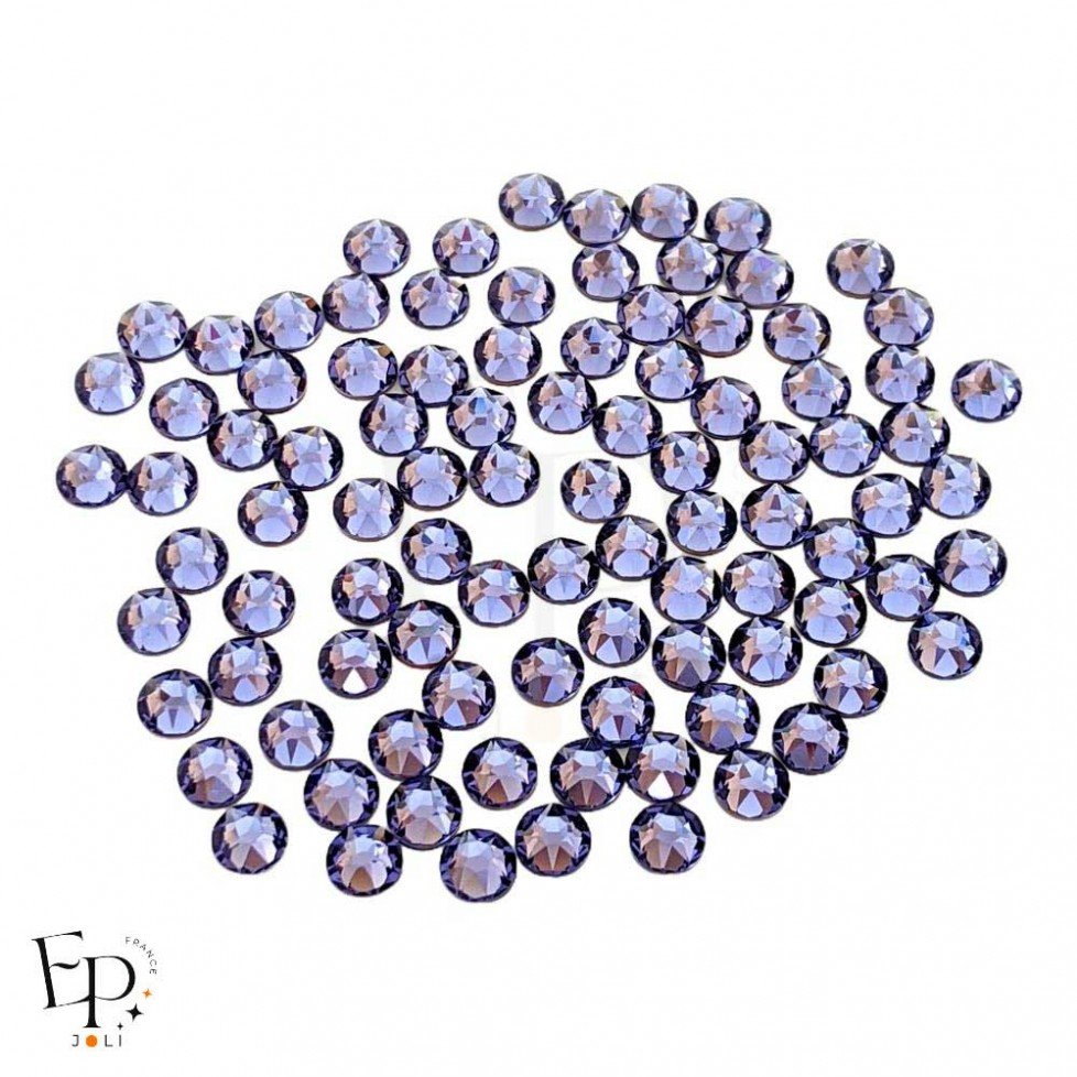 Strass Swarovski thermocollants Tanzanite SS20 5 mm pour vêtements et customisation textile Strass Swarovski thermocollants Tanzanite SS20 5 mm pour vêtements et customisation textile