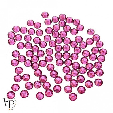 Strass Swarovski Fuchsia 5 mm – reflet rose électrique sur fond neutre pour vêtements et customisation textile