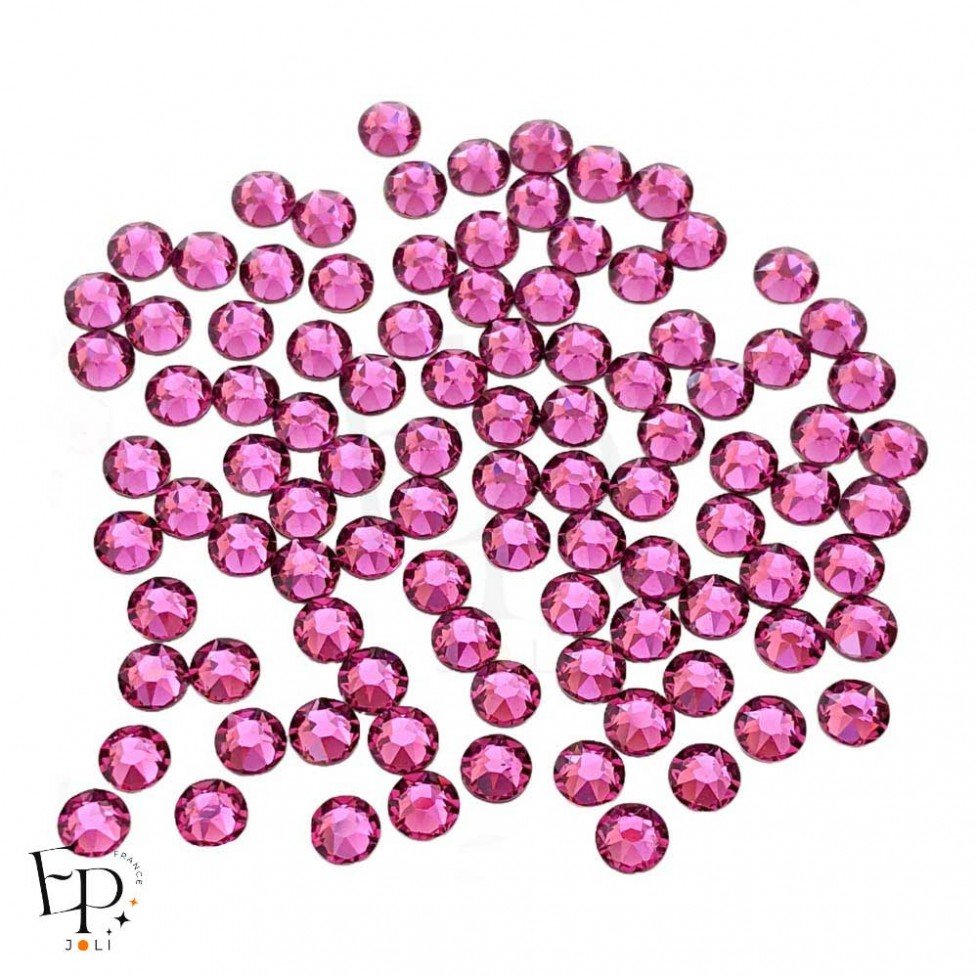 Strass Swarovski Fuchsia 5 mm – reflet rose électrique sur fond neutre pour vêtements et customisation textile Strass Swarovski Fuchsia 5 mm – reflet rose électrique sur fond neutre pour vêtements et customisation textile