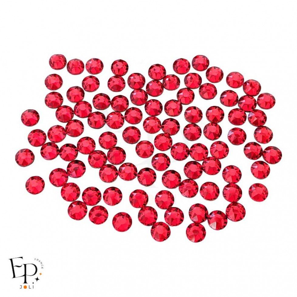 Strass Swarovski Light Siam thermocollant 5 mm – rouge vif éclatant Strass Swarovski Light Siam thermocollant 5 mm – rouge vif éclatant
