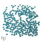 Strass Swarovski Blue Zircon 3 mm – éclat bleu-vert vibrant sur fond neutre