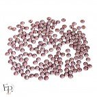 Strass Swarovski Crystal Antique Pink 3 mm – éclat rose vintage sur fond neutre