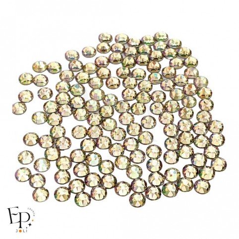 Strass Swarovski Luminous Green 4 mm – nuance vert tendre aux éclats changeants