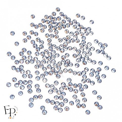 Strass Swarovski Light Sapphire thermocollant 3 mm – bleu clair lumineux et délicat