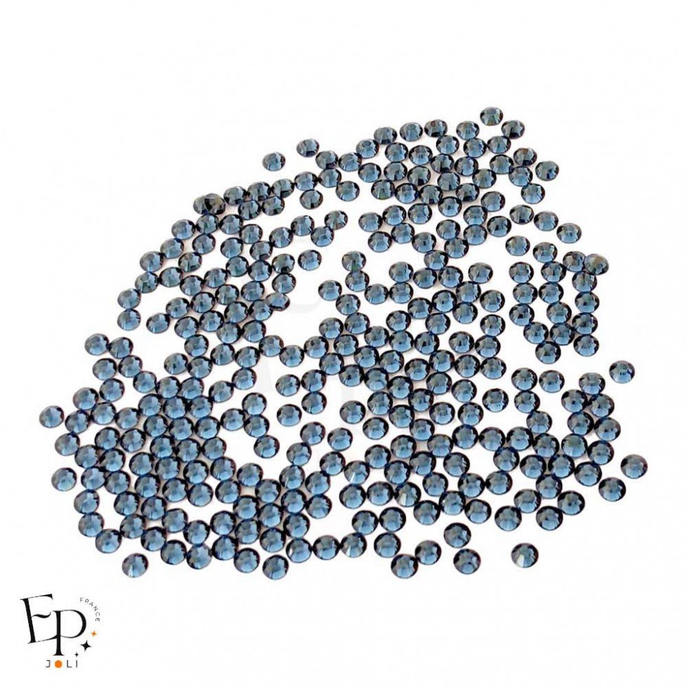 Strass Swarovski Montana thermocollant 3 mm – bleu profond et élégant Strass Swarovski Montana thermocollant 3 mm – bleu profond et élégant