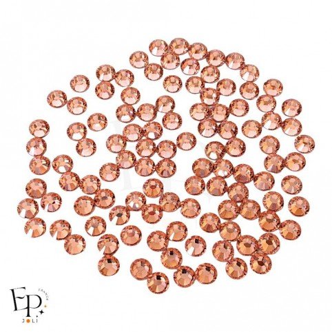 Strass Swarovski Rose Peach 5 mm – reflets saumon pastel sur fond neutre